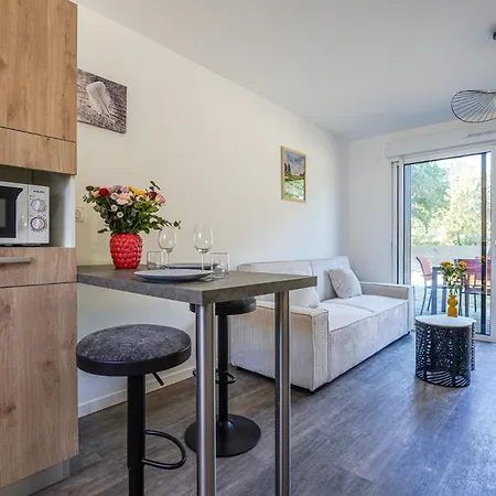 Vakantiehuis 1 - Golf Et Piscine - 2 Personnes